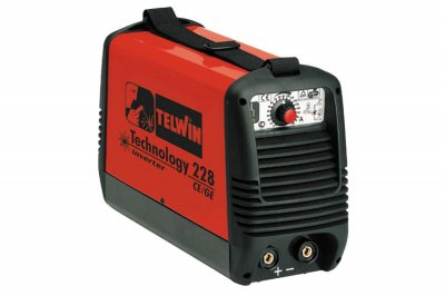 Сварочный инвертор TELWIN TECHNOLOGY 228 CE​/​GE кейс (MMA+TIG; 6, 5кВт; 5-180А; электрод 4, 0мм; 9, 5кг)